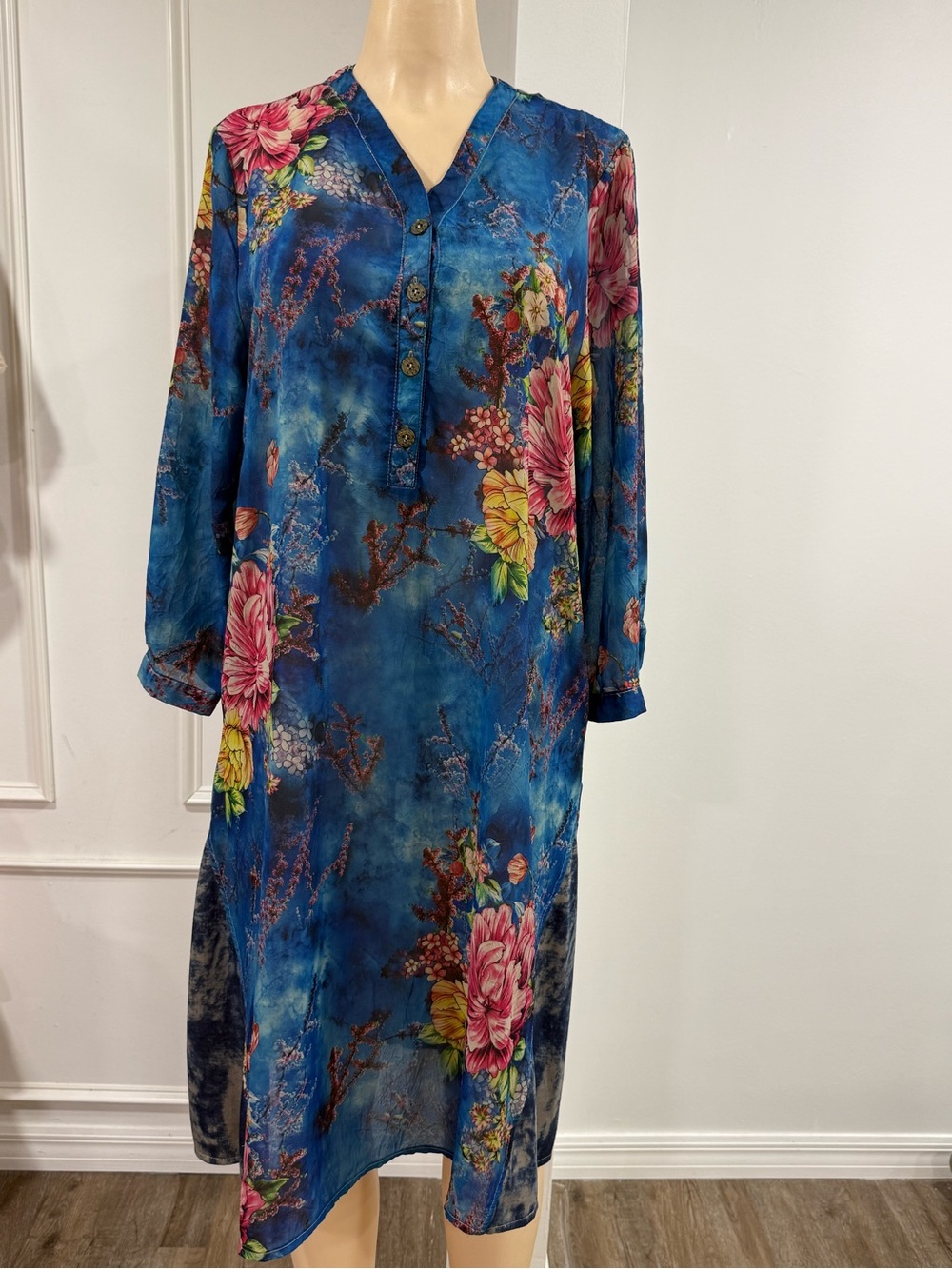 Simply Couture Blue Floral V-Neck Dress